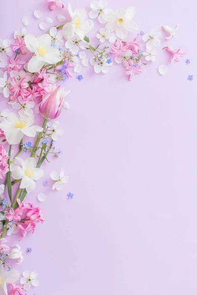 Piękne Wiosenne Kwiaty Papierze Tle — Zdjęcie stockowe