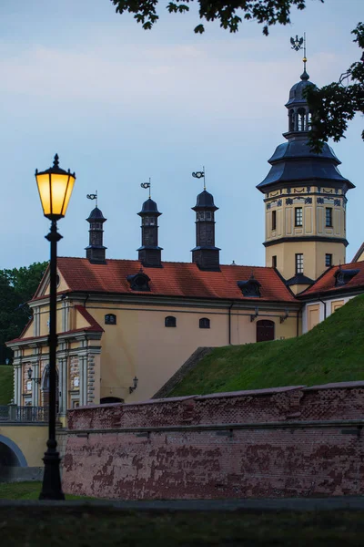 Arkitektoniskt monument Nesvizh slott — Stockfoto