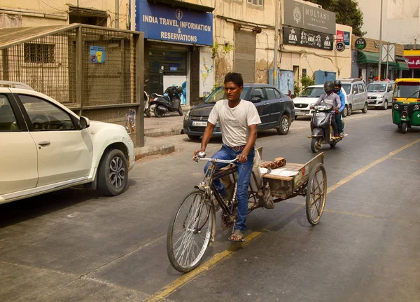 Ινδία Νέο Δελχί Μαρτίου 2018 Rickshaw Ινδική Ποδηλάτων Φορτίου Στην — Φωτογραφία Αρχείου