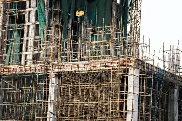 Виведення будівель. Швидке зростання будівництва в Індії — стокове фото