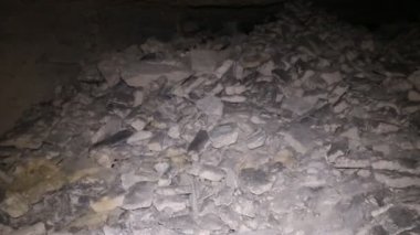 catacombs ve gezgin spelunker