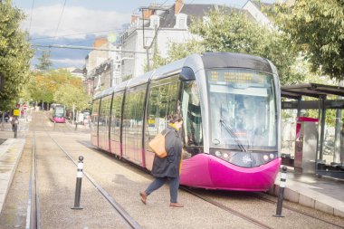 çevre dostu ve çevre temizliği olarak tramvay