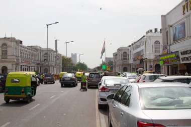 Delhi klasik mimari binaları ile şehrin eski sokak