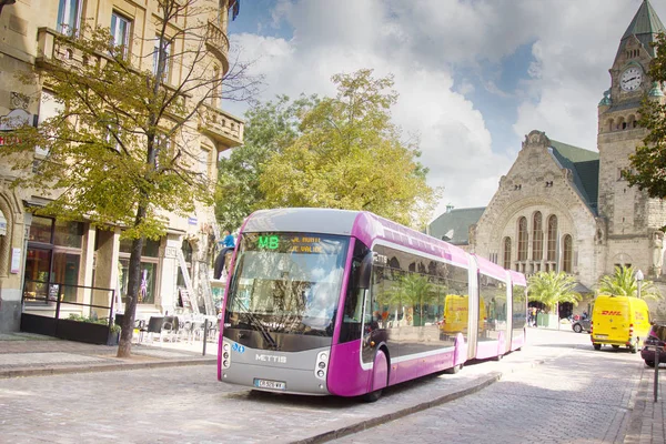 Avrupa şehir otobüsleri güzergahta Telifsiz Stok Imajlar