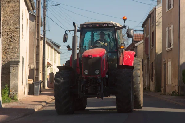 Farm Tractor on the streets of the suburbs — Stock Photo, Image