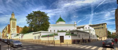 Paris Camii 'nin modern mimari yapıları