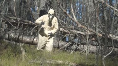 Uzman epidemiyoloji uzmanı aniden Park 'ı terk etti.