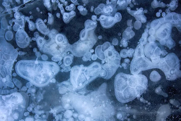 Tło Lód Piękny Ciężkim Mrozie Zamrożone Jamie Lodowej Tlenem — Zdjęcie stockowe