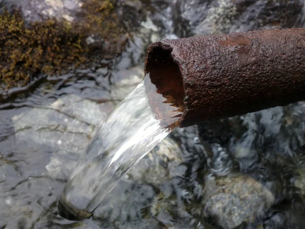 Pipe Tap Nasty Rusty Running Water — Stock Photo, Image