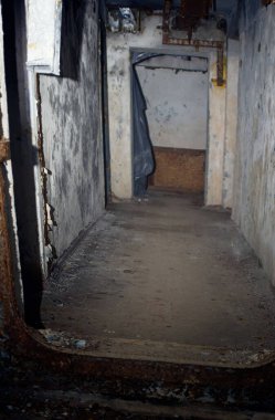 Hayatta kalma tüneli ve sığınak kıyamet günü. şeytan oyunları askeri nesneler inşa etti