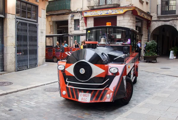 Ισπανία Girona Οκτωβρίου 2017 Αξιοθέατα Τρένο Αυτοκίνητο Στην Παλιά Πόλη — Φωτογραφία Αρχείου