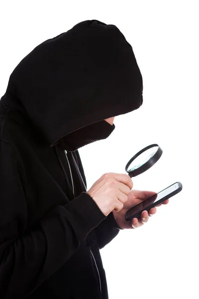 Hacker Mit Telefon Und Lupe Isoliert Auf Weißem Hintergrund — Stockfoto