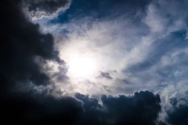 Lumina Norii Întunecați Dramatici Furtunii — Fotografie, imagine de stoc
