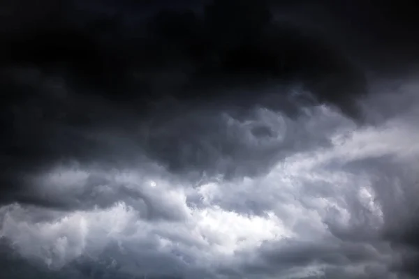 Donkere Dramatische Storm Wolken Gebied Achtergrond — Stockfoto