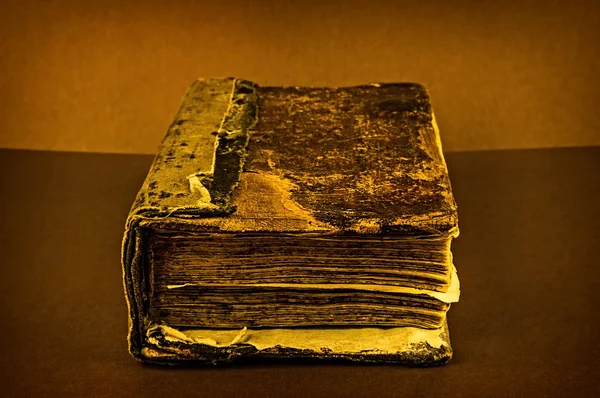Тонована Фотографія Старовинної Старовинної Книги Коричневому Тлі Крупним Планом — стокове фото