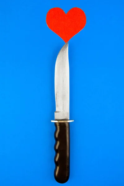 Heart Shape and a Knife — Stock Photo, Image