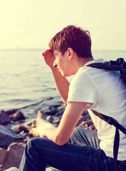 Man at Seaside — Stock Photo, Image