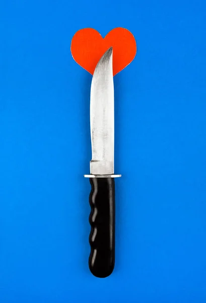 Heart Shape and a Knife — Stock Photo, Image