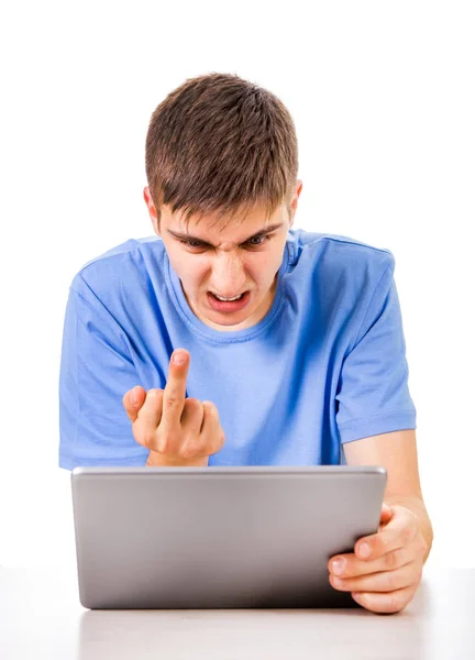 愤怒的人与平板电脑 — 图库照片