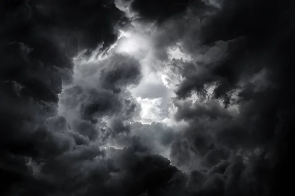 Nuvens dramáticas Fundo — Fotografia de Stock