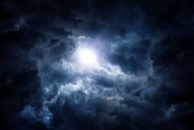 Cennet bir ışık ile