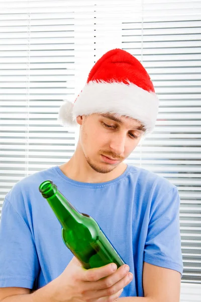 Joven en Santa Sombrero — Foto de Stock