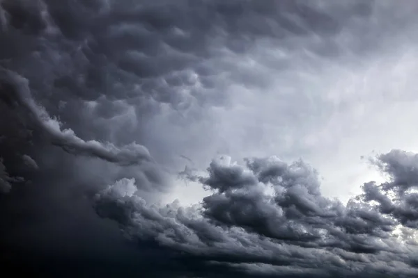 Nubes de tormenta fondo — Foto de Stock