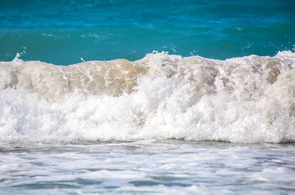 Dalga Deniz Okyanusun Çalkalama Fırtına Dalgaları Sahilde — Stok fotoğraf
