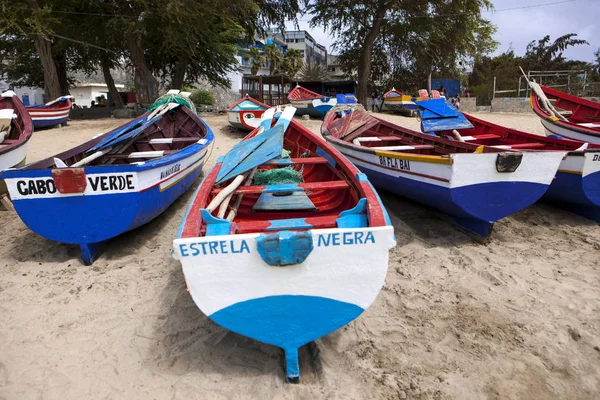 Alte Fischerhäuschen Strand Bunte Boote Strand Von Cape Verde — Stockfoto