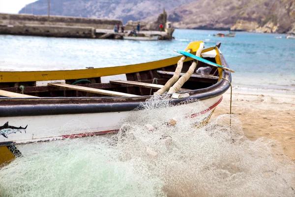 Old Fishing Boat Shore Boat Nets Waiting Fishermen Beach Cape — Stock Photo, Image