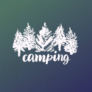 Yaz kampı logo veya rozeti. Vektör çizim. Kavram gömlek ya da logo, yazdırma, pul için... Vintage tipografi tasarımı ile yazı metin ve orman siluet