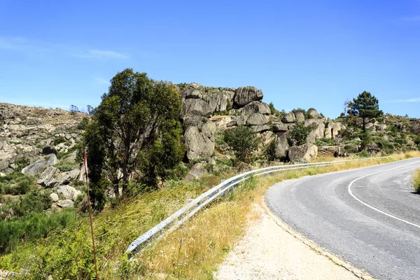 View Rocky Granite Boulders Road Villages Sortelha Sabugal Central Interior — Stock Photo, Image