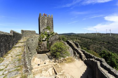 Sortelha, Portekiz için Portekizce Kral Sancho II tarafından erken 13. yüzyılda inşa Ortaçağ Kalesi görünümünü