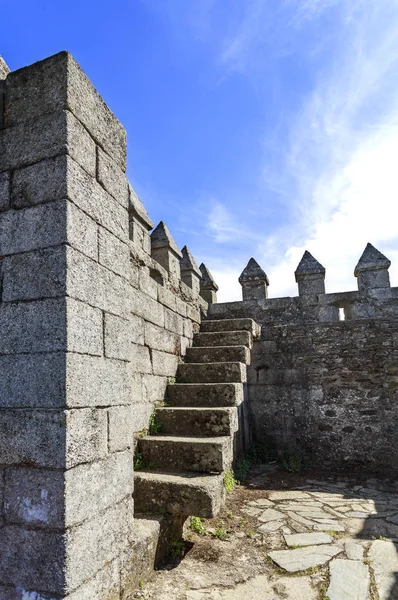 Vista Dos Degraus Para Muralhas Ameias Que Rodeiam Castelo Sabugal — Fotografia de Stock