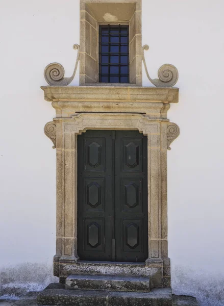 Boční Dveře Barokním Stylu Farního Kostela Městě Vila Nova Foz — Stock fotografie