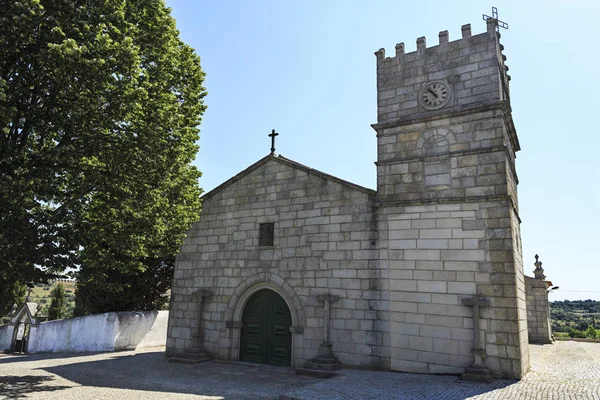 ロマネスク様式からゴシック建築に移行の中世期間に属するキリスト教の寺院付 Vermiosa そして 世紀の間 ポルトガルのグアルダ — ストック写真