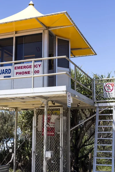 View Permanent Lifeguard Observation Tower Build Patrolled Ocean Beach Queensland — Stock Photo, Image