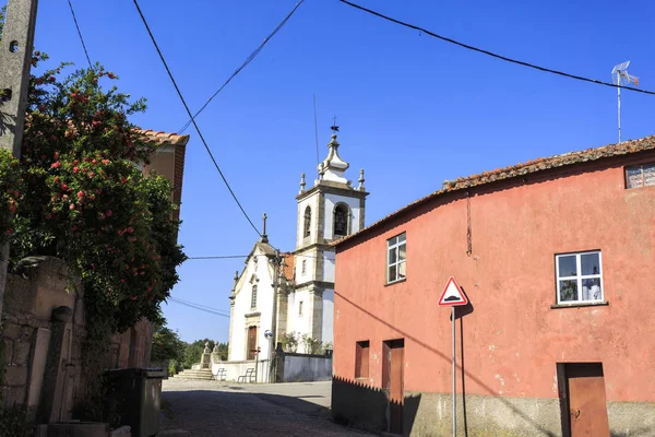 Kilátás Nyílik Század Plébániatemplom Mesquitela Gouveia Portugália — Stock Fotó