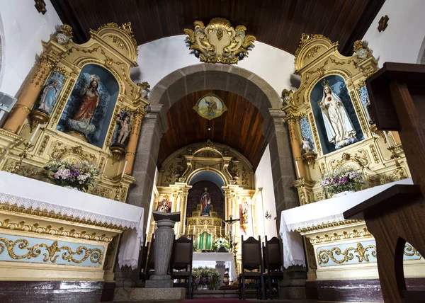 Ana Mihrabını Yan Sunaklar Barok Saint Peter Kilisesi Içinde Şehir — Stok fotoğraf