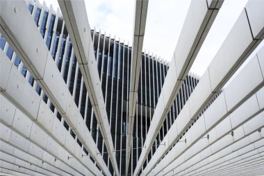 Tavan yapısı arasında iki kule, Lizbon, Portekiz gibi uzun kirişler