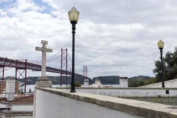 25 de Abril Ponte de Suspensão — Fotografia de Stock