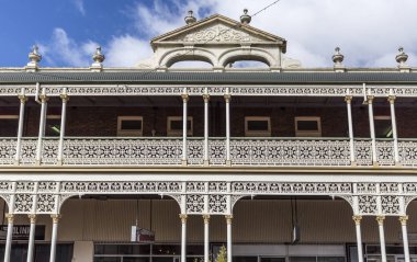 Miras Listelenen 19th Century Hotel