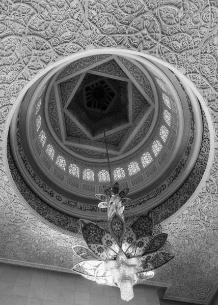 Abu Dhabi Sheikh Zayed Gran Mezquita en B & W — Foto de Stock