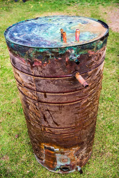 Disused Copper Hot Water Tank Completely Stripped Insulation Material Ready — Stock Photo, Image