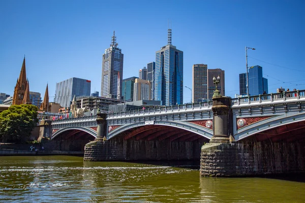 Ponte Princes Uma Ponte Que Atravessa Rio Yarra Centro Melbourne — Fotografia de Stock