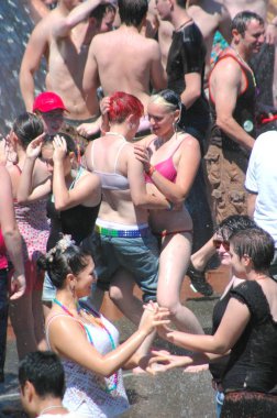 Seattle, Wa. 25 Haziran 2006. Yaklaşık: Gay, Lezbiyen gururu Festivali Seattle, Wa Seattle Çeşme çevresinde.