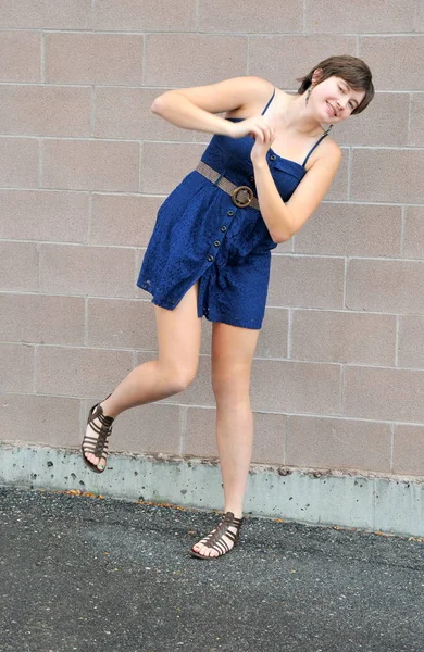 Storlek Kvinnliga Skönhet Mode Modell Uttryck Utomhus — Stockfoto
