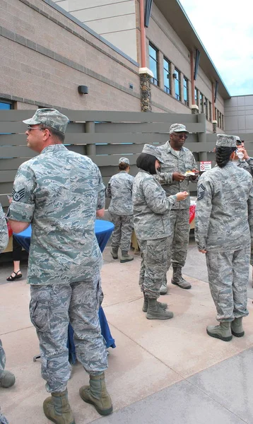 Chyenne Junio 2014 Circa Almuerzo Para Hombres Mujeres Ejército Estados — Foto de Stock