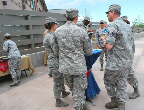 シャイアン ワイ2014年6月5日サーカ 米軍の男女のためのブランチは 彼らのサービスのために彼らに感謝 — ストック写真