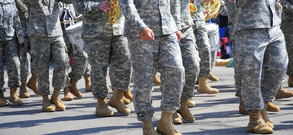 Militer Amerika Serikat Marching Band Tampil Dalam Parade Luar Ruangan — Stok Foto